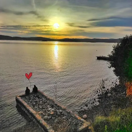 Κάμπινγκ Mobile Homes Kamp Maslina, Biograd Na Moru