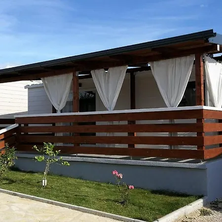 Mobile Homes Kamp Maslina, *