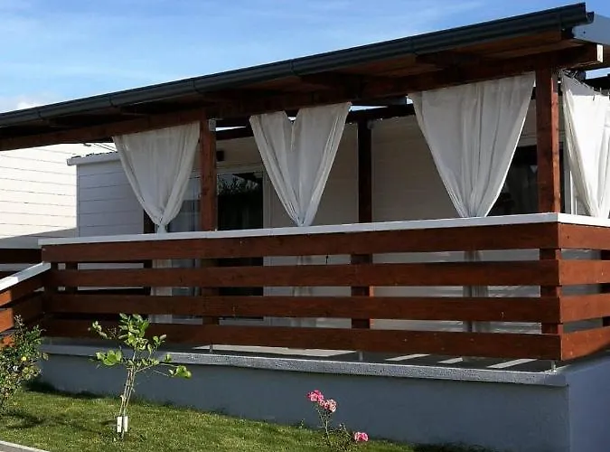 Mobile Homes Kamp Maslina, *