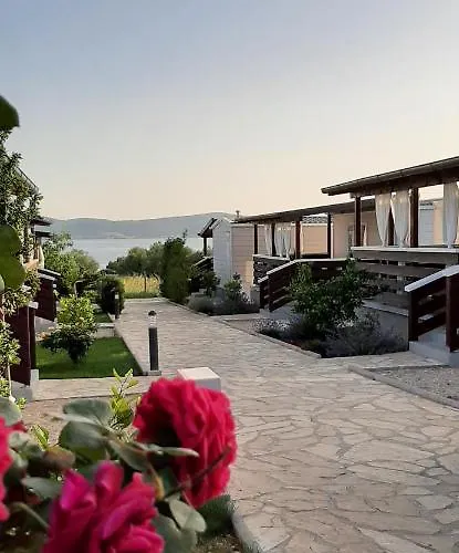Mobile Homes Kamp Maslina, * Biograd Na Moru