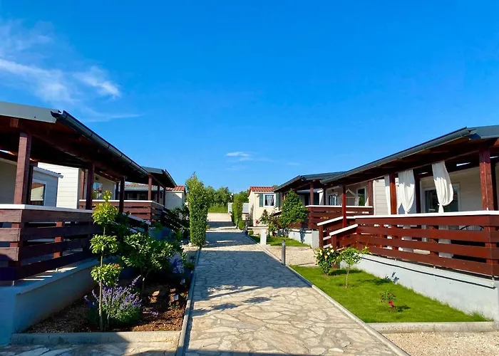 Kamp alanı Mobile Homes Kamp Maslina,