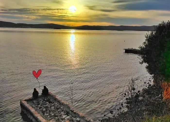 Kamp alanı Mobile Homes Kamp Maslina, Biograd Na Moru
